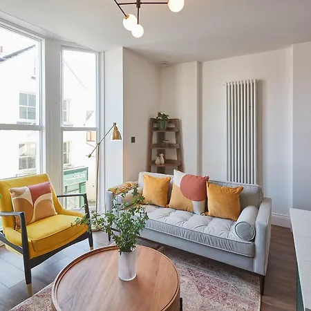 Host & - Abbey Nook * Whitby